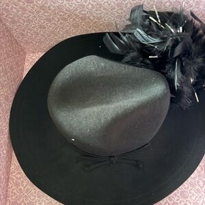 Scala Black Hat w Box & Pin NWT